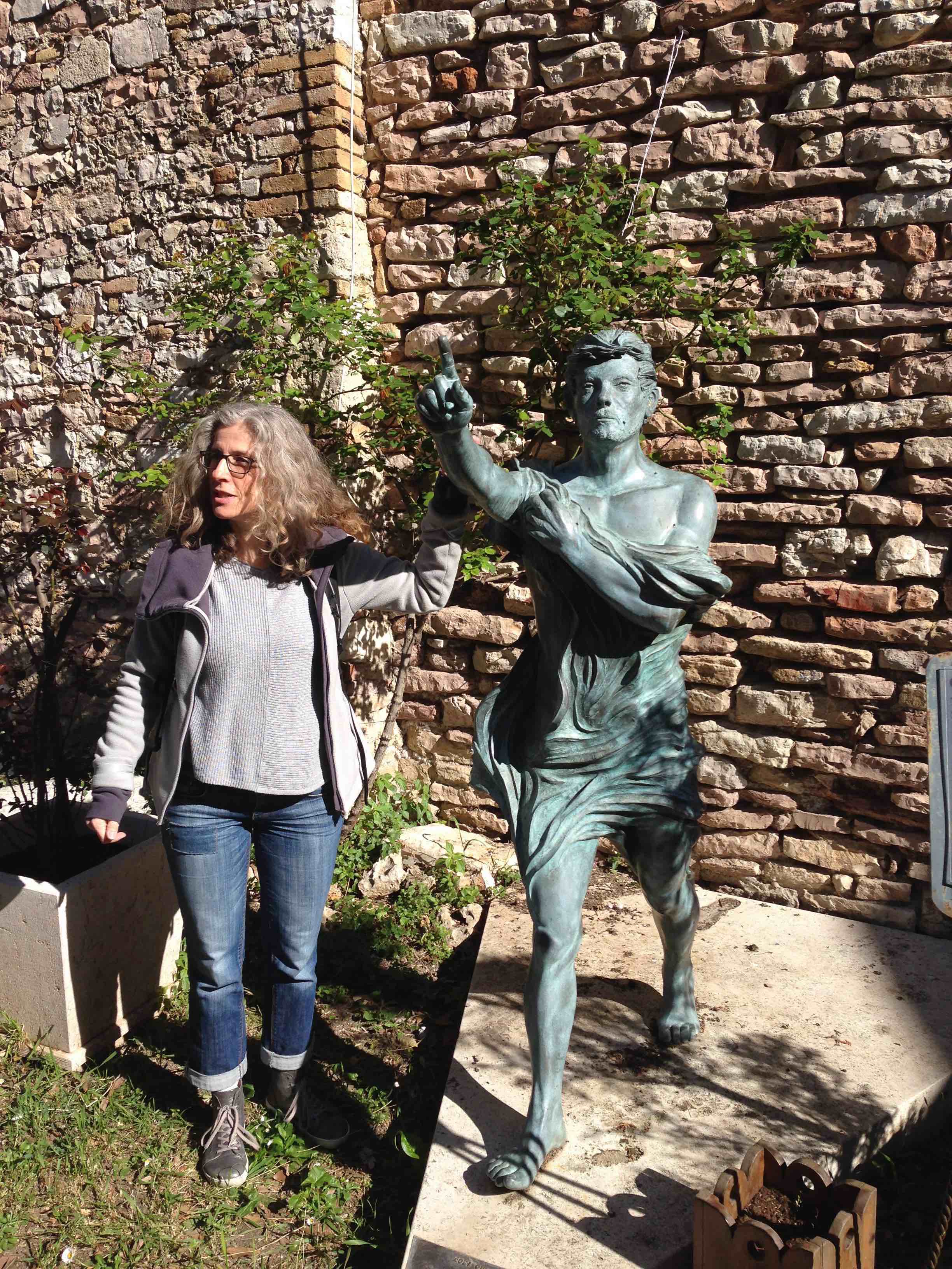 Assisi SMMaggiore BacciStatue Martina1