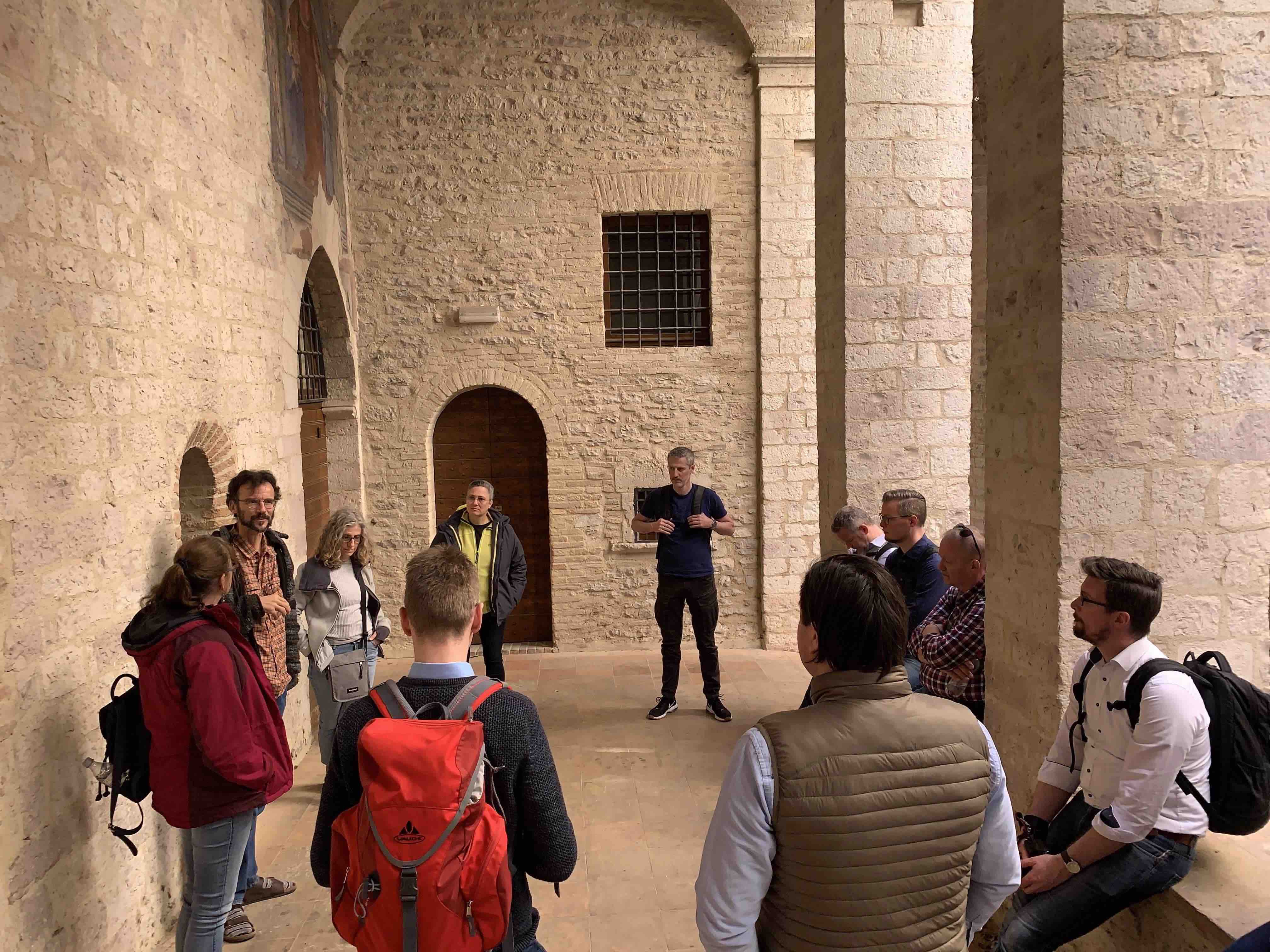 Assisi2019 ChrMartin Babyfenster