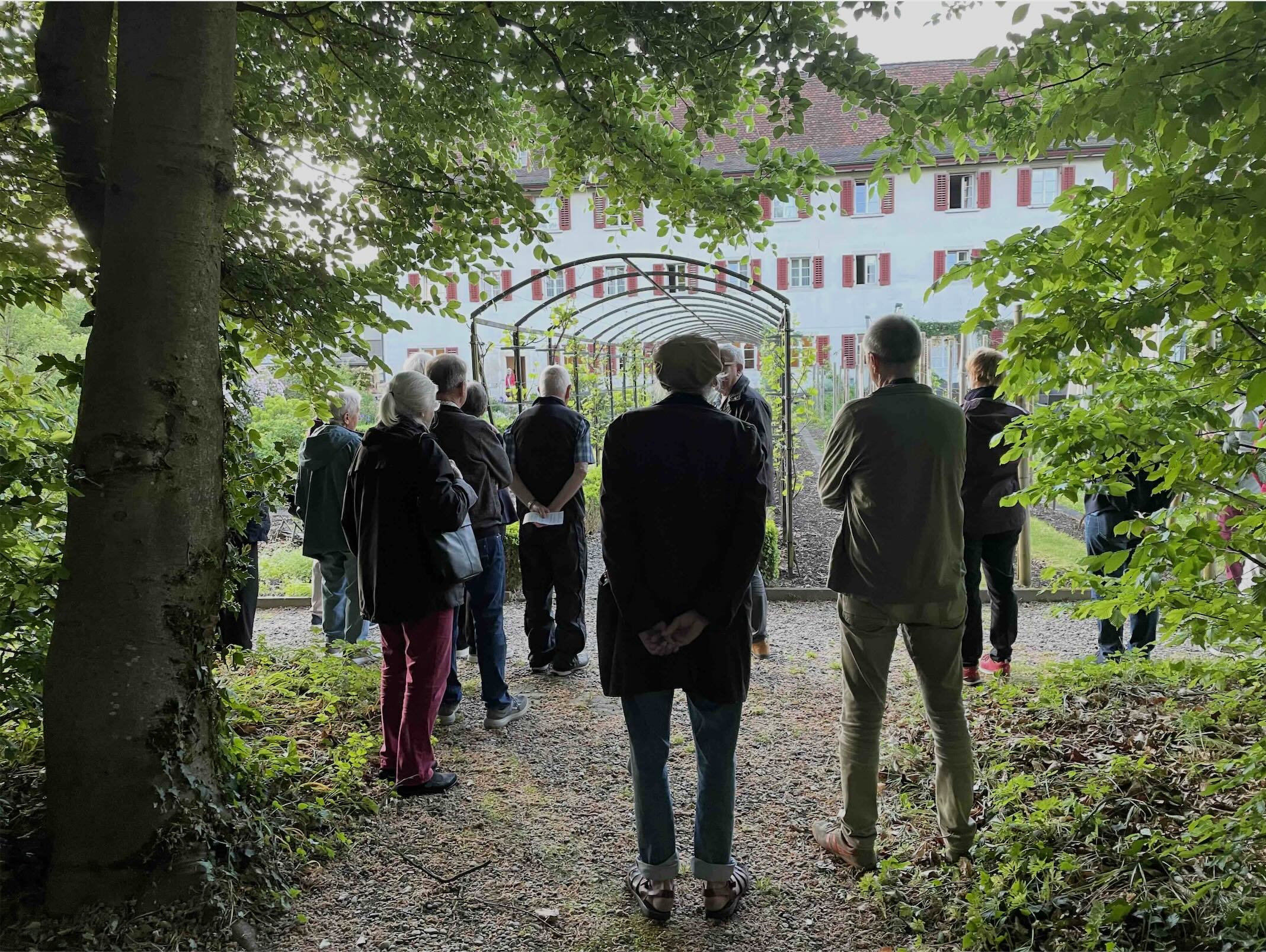 Momentum Dornach Mai2026 Garten Impression4